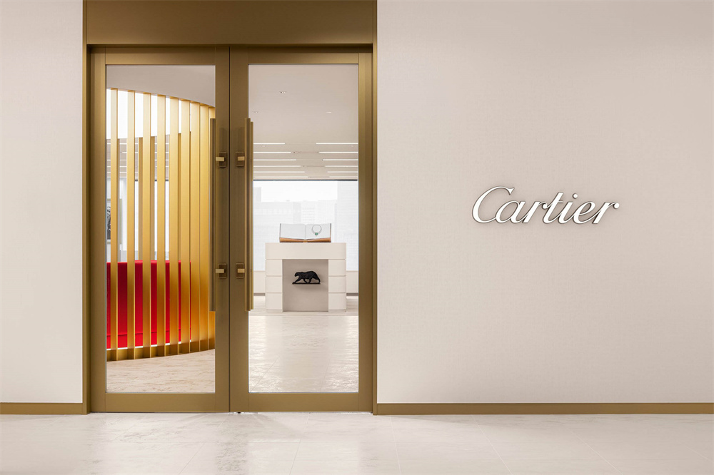 01_p_cartier_office_japan-2.jpg